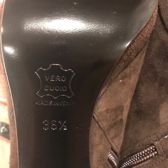 Vintage Priori brown suede pair of zipper boots. EUC. Size 7. - Picture 4 of 11